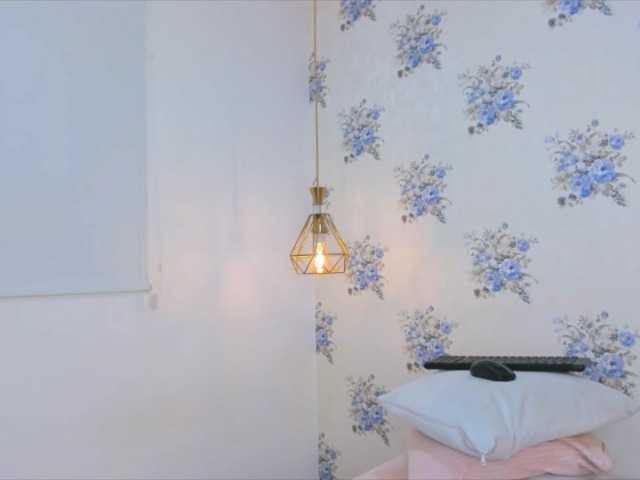 MAHIAMONTENEGRO live cam on BongaCams