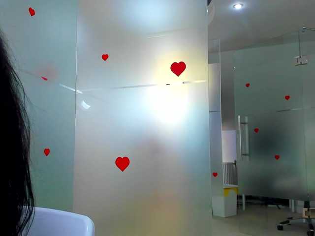 queenrafaelle live cam on UnifiedCams
