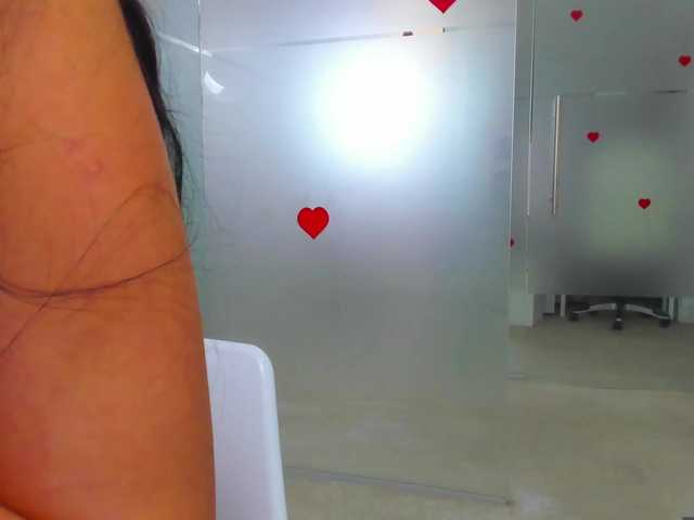 queenrafaelle live cam on BongaCams