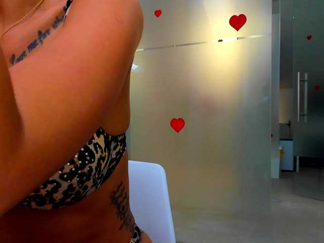 queenrafaelle live sex show