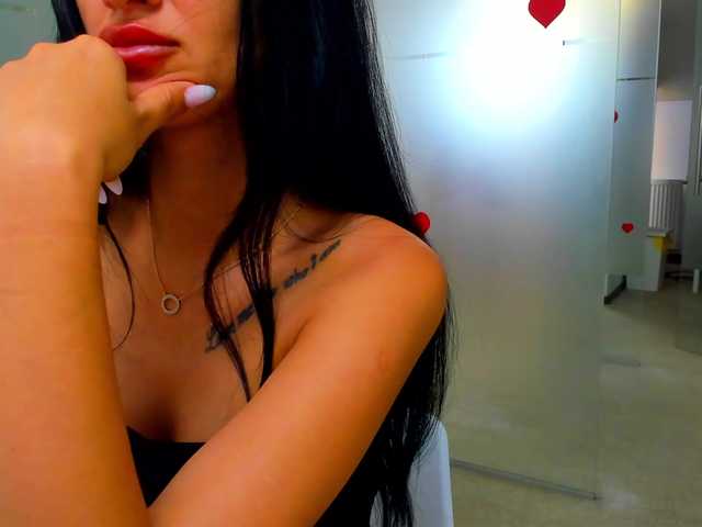 queenrafaelle live sex show
