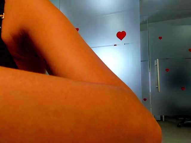 queenrafaelle live cam on BongaCams