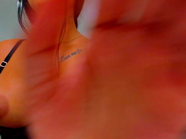 queenrafaelle live cam on BongaCams