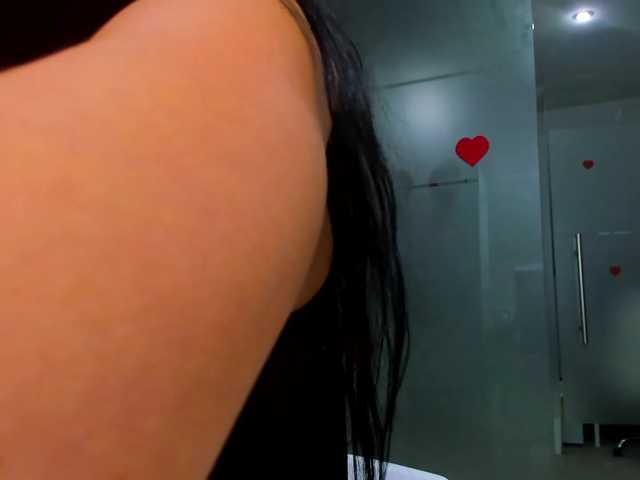 Rafaelleee live cam