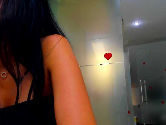 queenrafaelle live webcam show