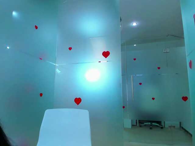 queenrafaelle live cam on BongaCams