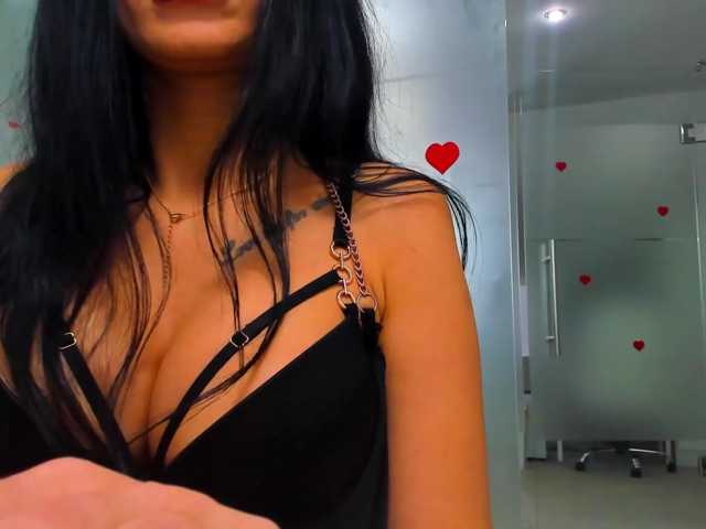 Rafaelleee live cam preview