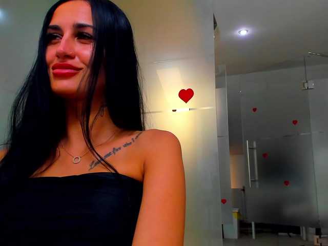 queenrafaelle live sex show