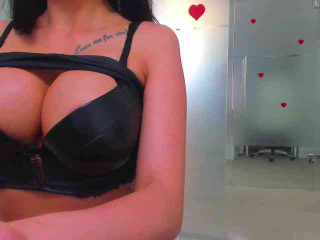 Rafaelleee webcam