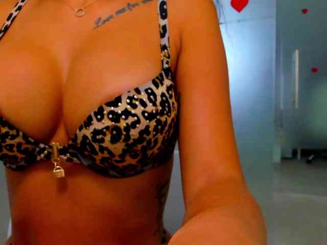 Rafaelleee webcam