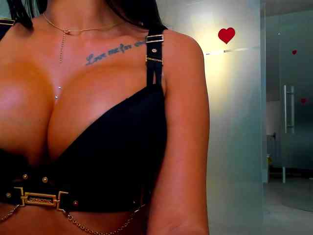 Rafaelleee webcam