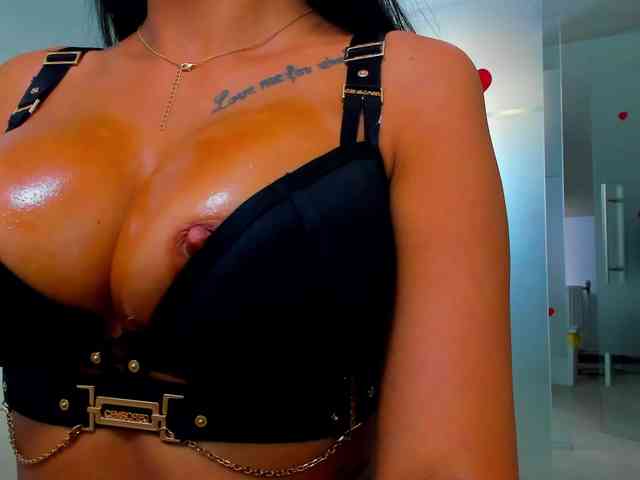 Rafaelleee webcam