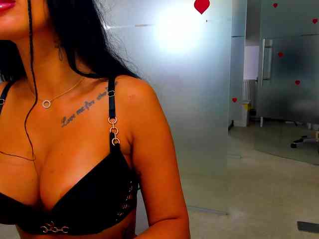 Rafaelleee webcam