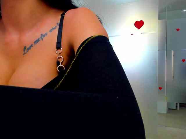Rafaelleee webcam