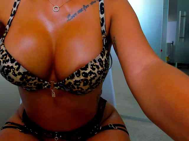 Rafaelleee webcam