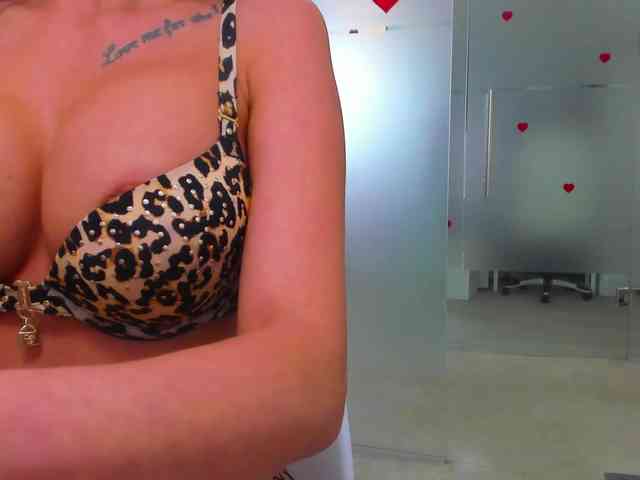 Rafaelleee webcam