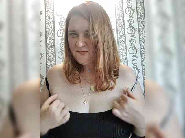 MiaShooter webcam