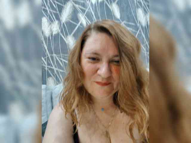 MiaShooter webcam