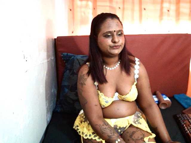 IndianSunshine live cam on BongaCams