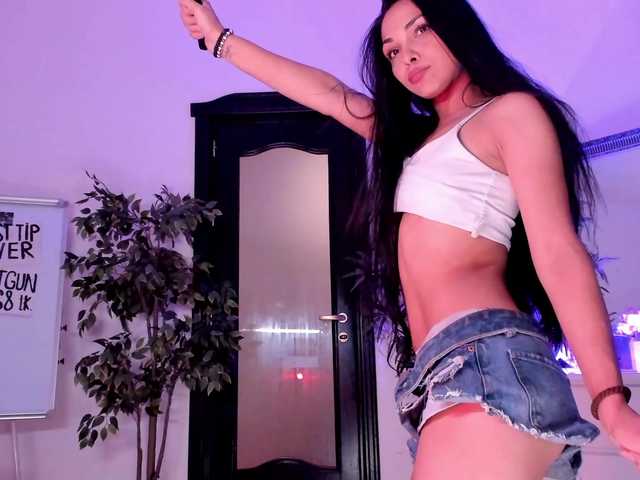 Cheerish live cam on BongaCams