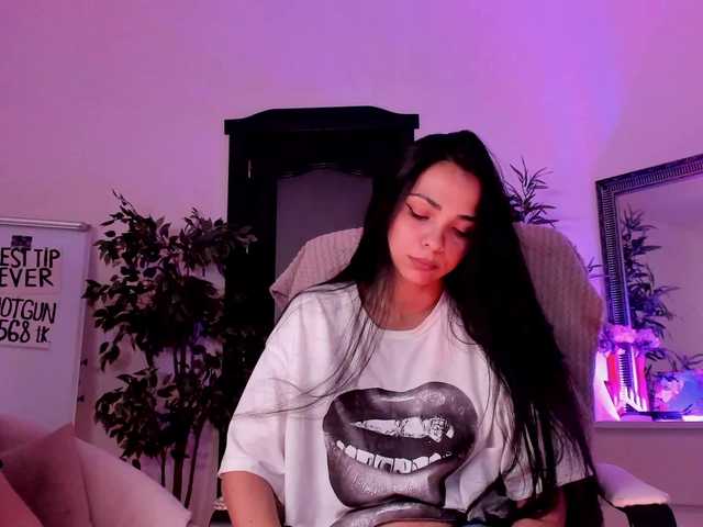 Cheerish live cam on BongaCams