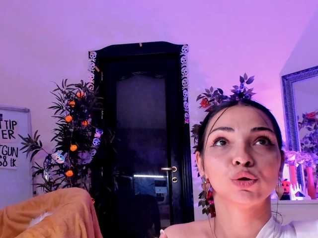 Cheerish live cam on BongaCams