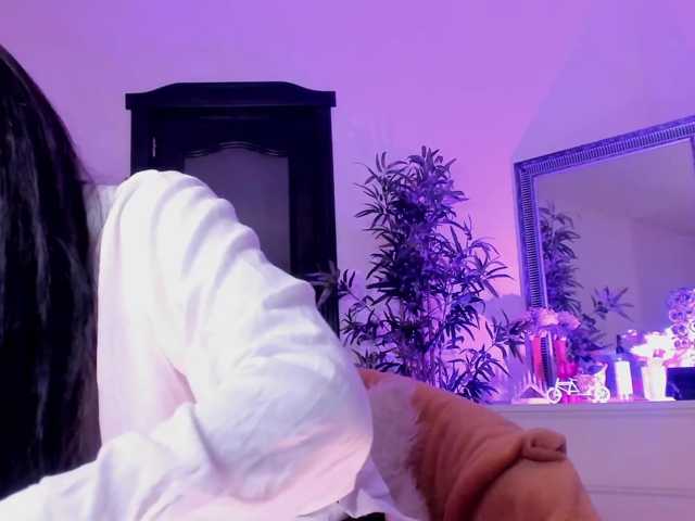Cheerish live cam on BongaCams