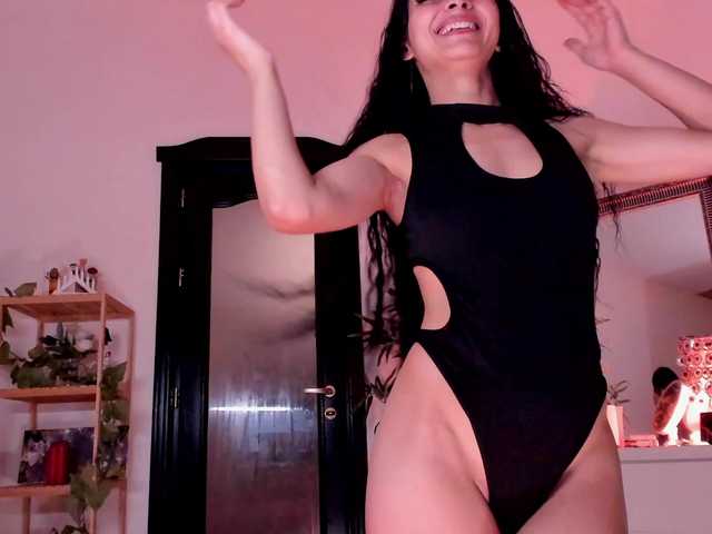 Cheerish live cam on BongaCams
