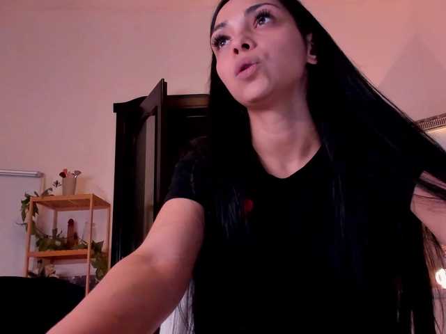 Cheerish live cam on BongaCams