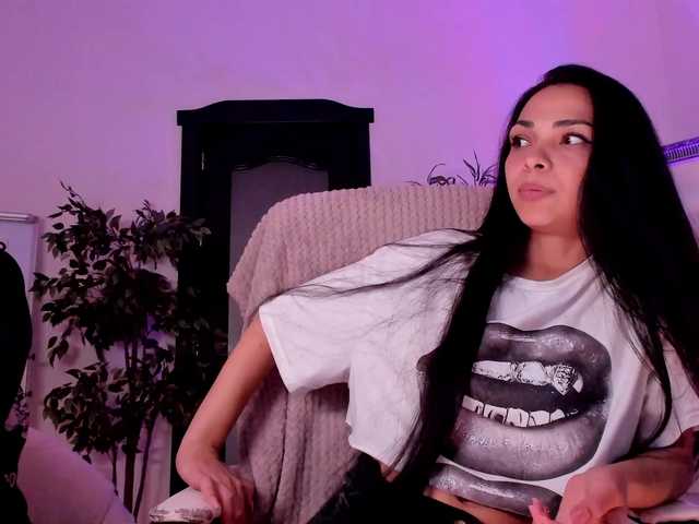 Cheerish live cam on BongaCams