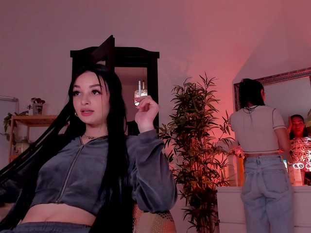 Cheerish live cam on BongaCams