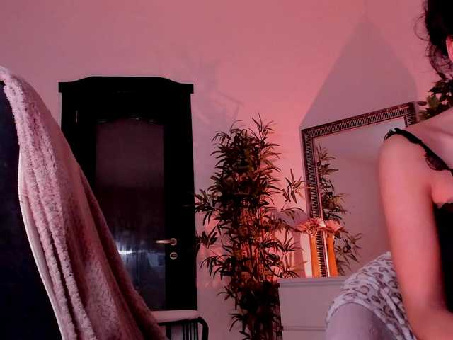 Cheerish live cam on BongaCams