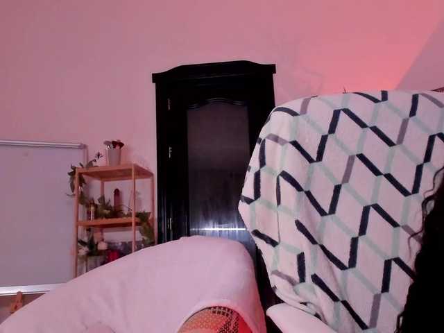Cheerish live cam on BongaCams