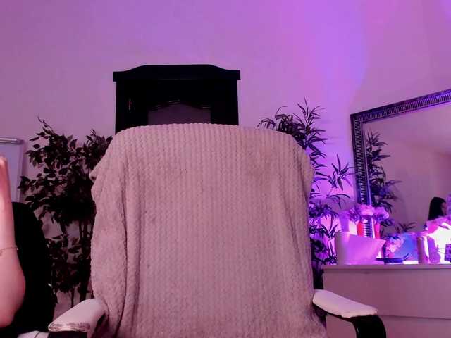 Cheerish live cam on BongaCams