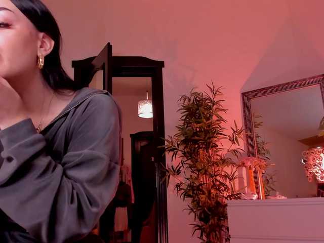 Cheerish live cam on BongaCams