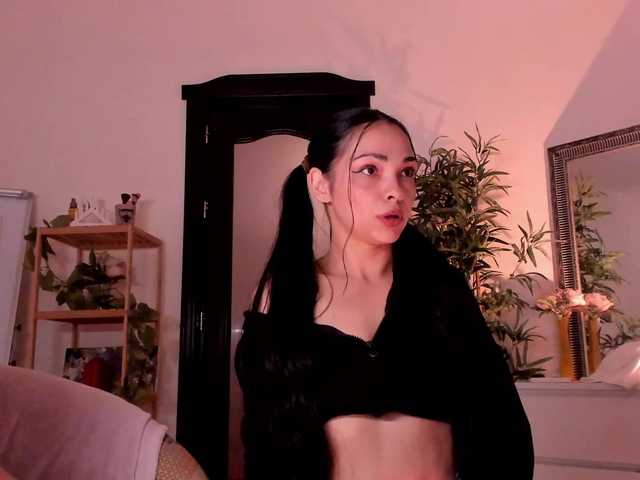 Cheerish live cam on BongaCams