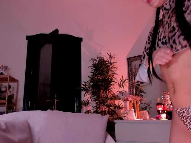 Cheerish live cam on BongaCams