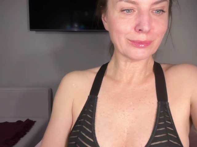 RachellHot live cam on BongaCams