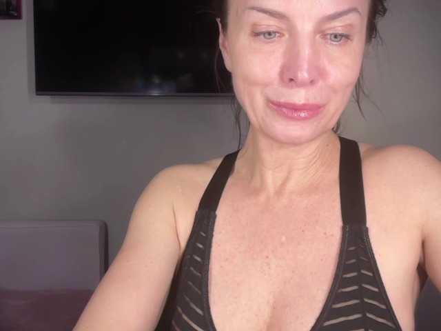 RachellHot live cam on BongaCams