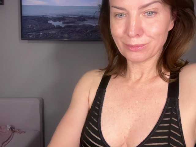 RachellHot live cam on BongaCams