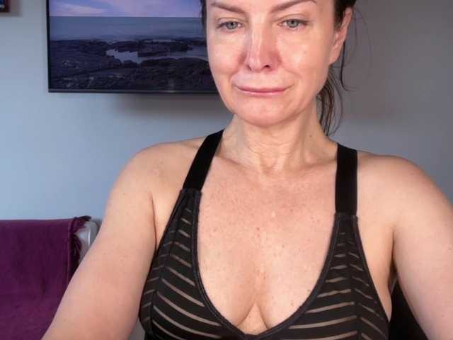 RachellHot live cam on BongaCams