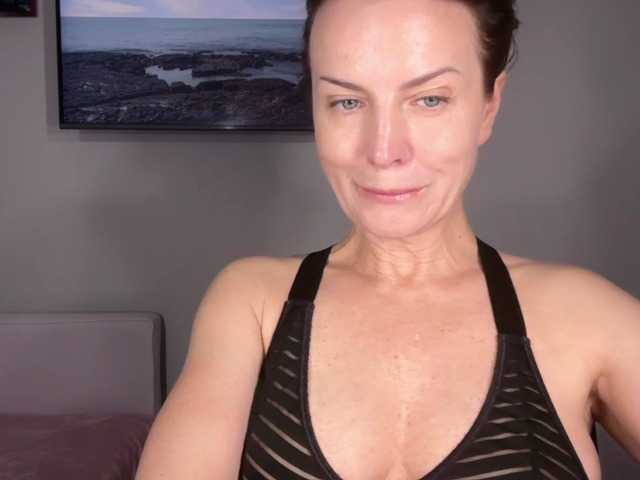 RachellHot live webcam show