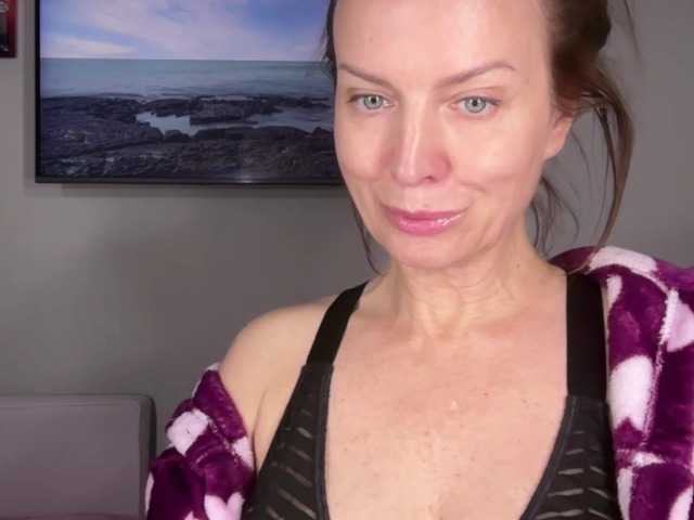 RachellHot live webcam show
