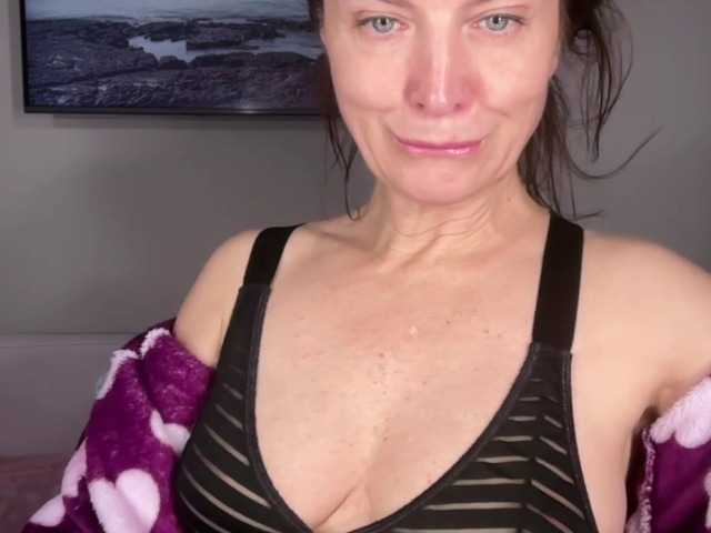 RachellHot live webcam show