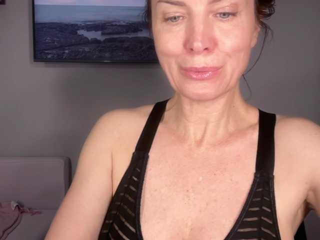RachellHot live cam on BongaCams