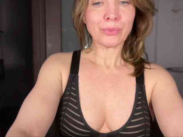 RachellHot