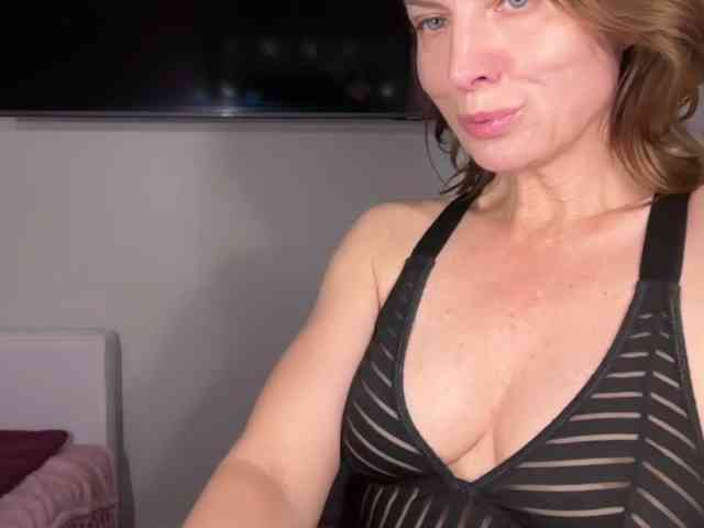 RachellHot webcam