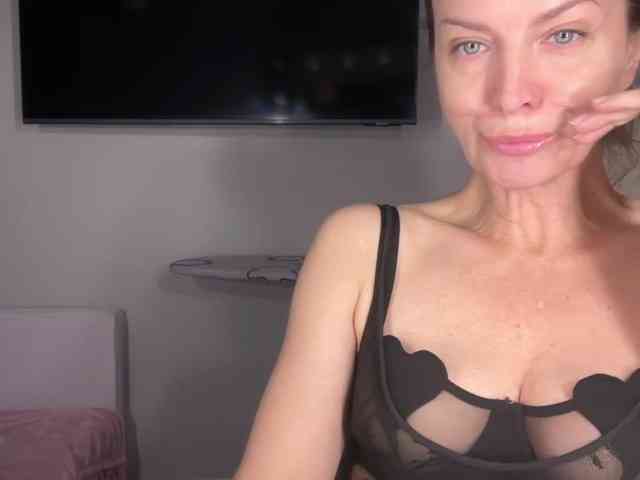 RachellHot webcam