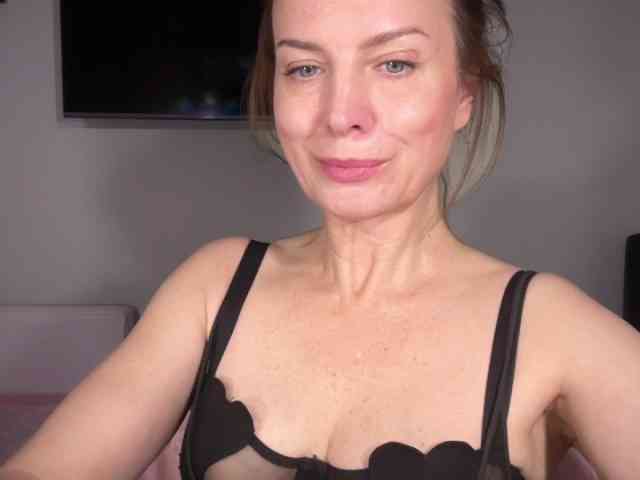 RachellHot