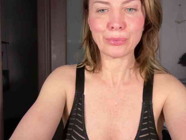 RachellHot webcam